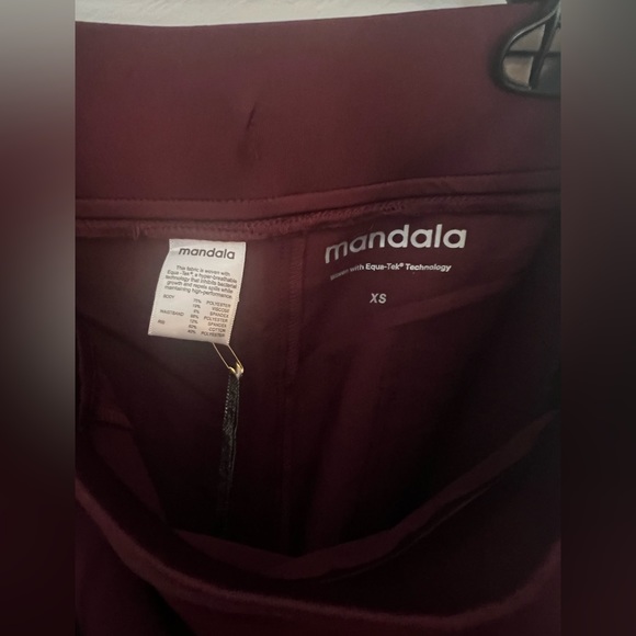 Mandala XS scrub bottoms NWT fired brick matches FIGS burgundy top - Picture 5 of 5